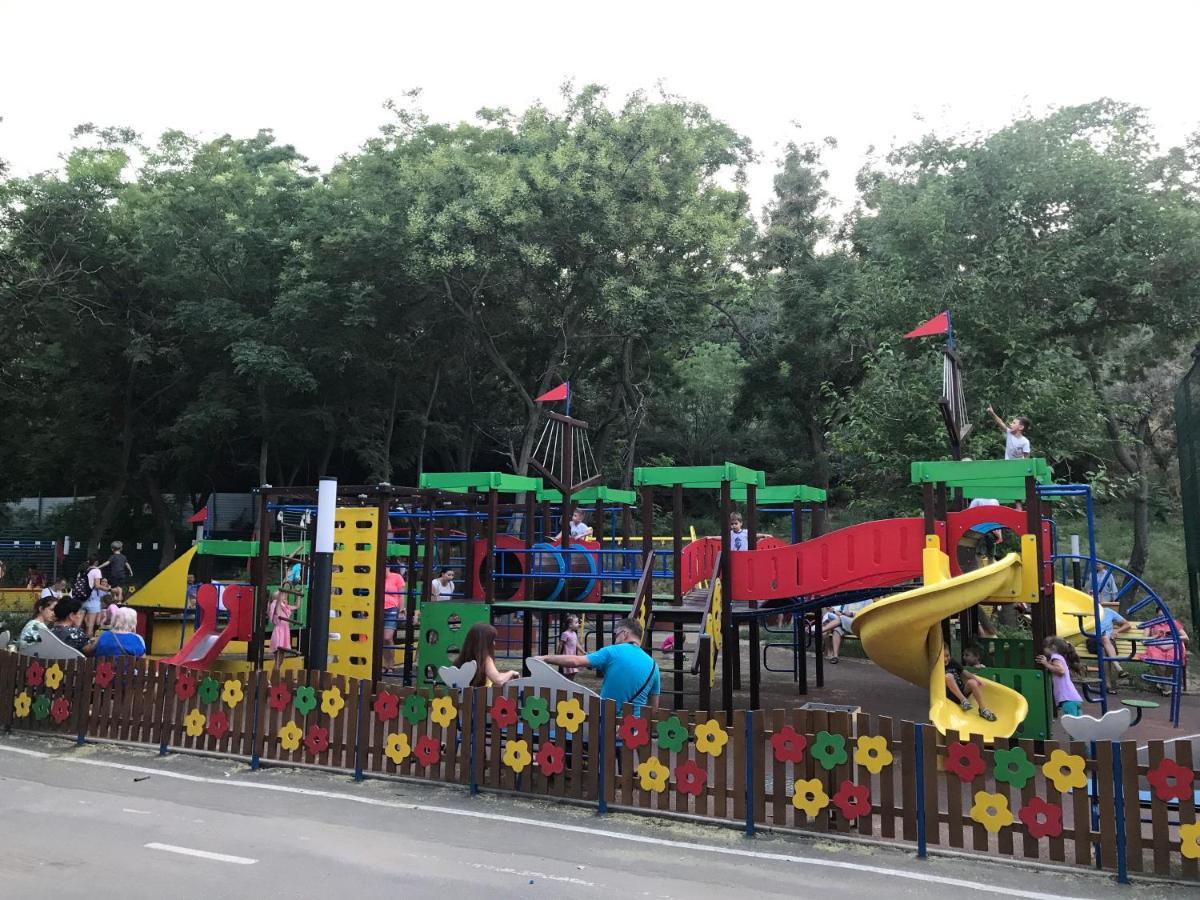 Аркадийский Дворец. Санрайз Apartman Odessza Kültér fotó